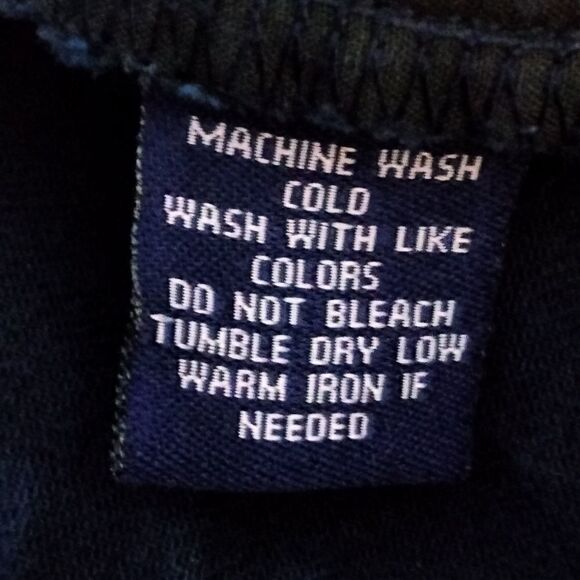 "Chaps" woman's jean capris.  - Picture 6 of 6